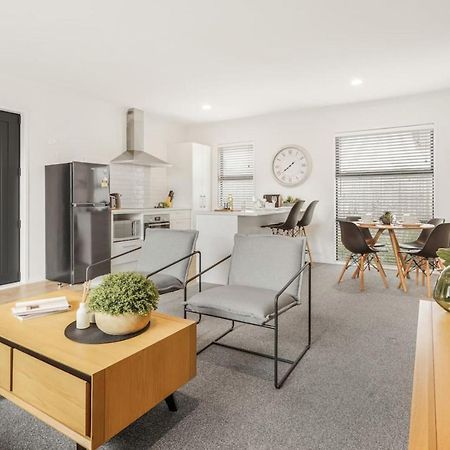 Modern And Central With 2 Ensuites -By Kosh Bnb Hamilton Dış mekan fotoğraf