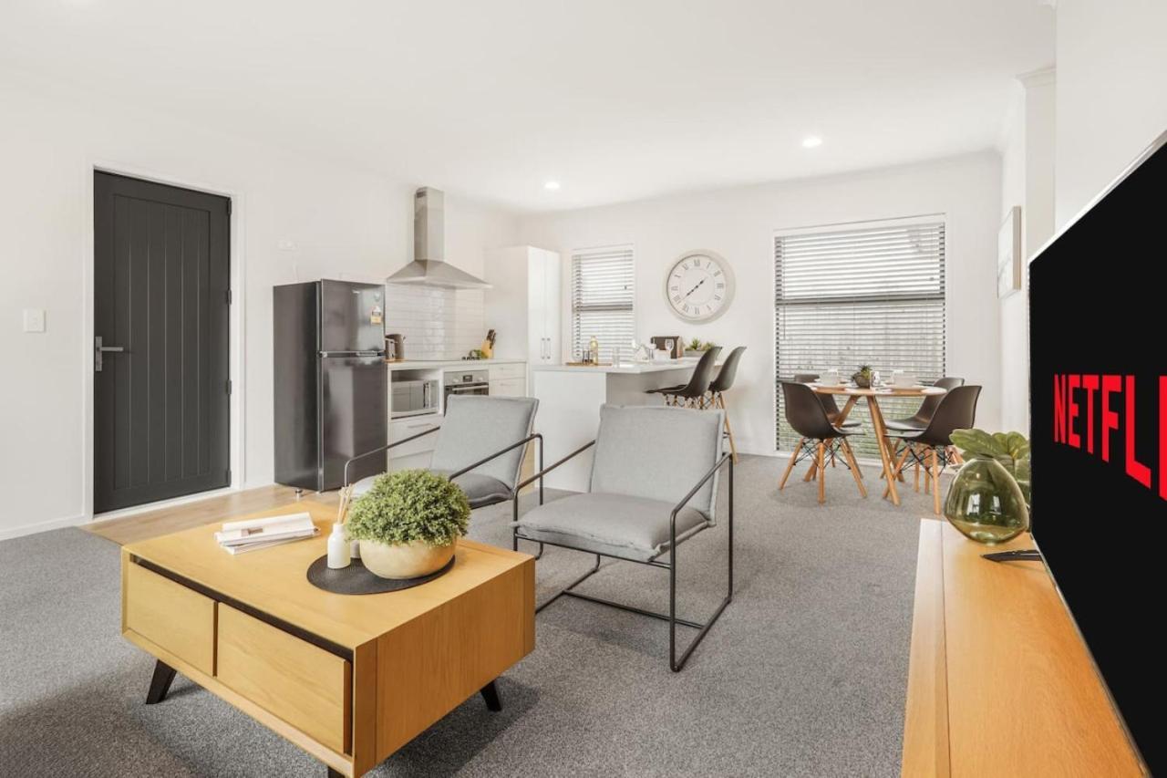 Modern And Central With 2 Ensuites -By Kosh Bnb Hamilton Dış mekan fotoğraf