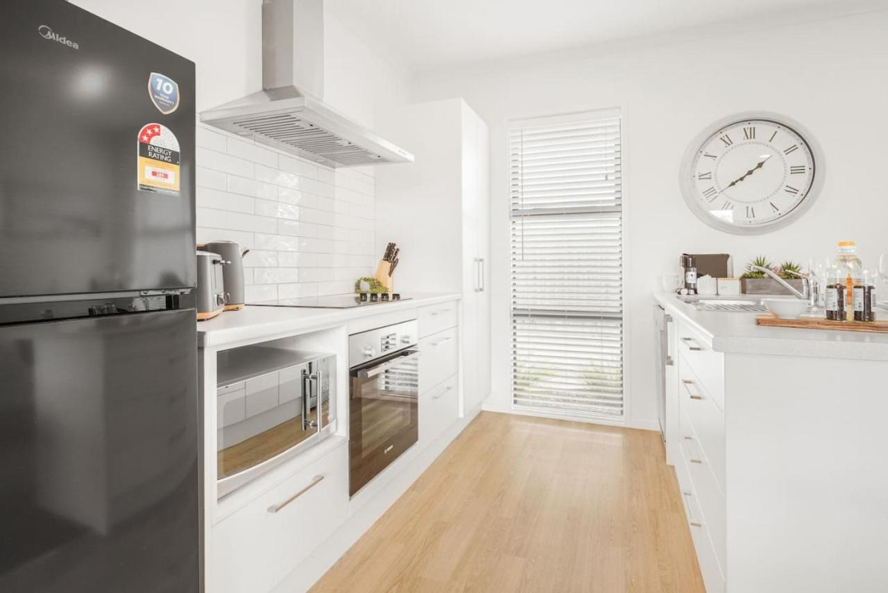 Modern And Central With 2 Ensuites -By Kosh Bnb Hamilton Dış mekan fotoğraf